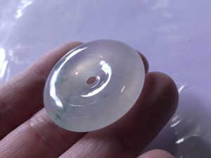 氷翡翠カービング
