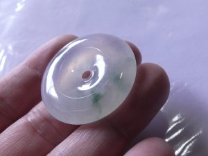 氷翡翠カービング