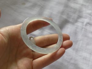 氷翡翠バングル