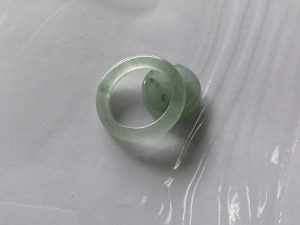 くりぬき氷翡翠リング