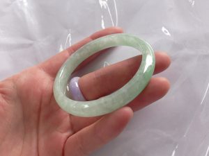 氷翡翠バングル