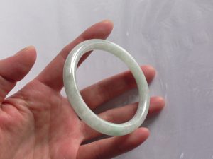 プリンセス翡翠バングル