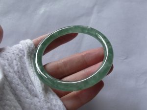 プリンセス翡翠バングル