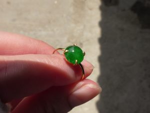 ろうかん翡翠リング