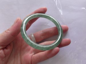 プリンセス翡翠バングル