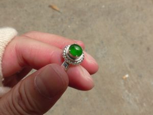 ろうかん翡翠ルース