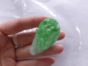 翡翠カービング