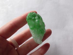 翡翠カービング