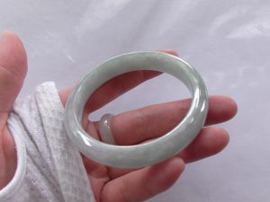 ラベンダー翡翠バングル