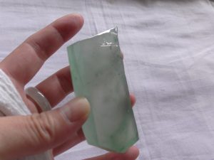 氷翡翠原石
