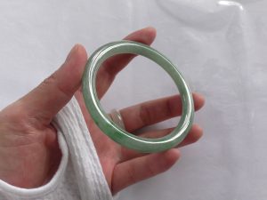 プリンセス翡翠バングル