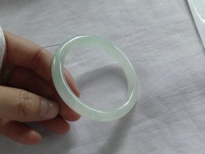氷翡翠プリンセスバングル