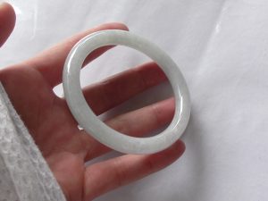 プリンセス翡翠バングル