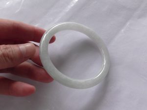 プリンセス翡翠バングル