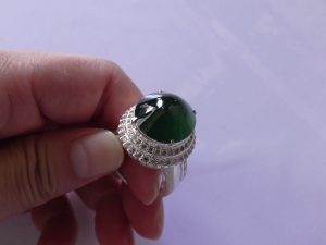 ろうかん翡翠ルース