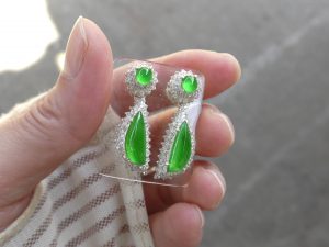 蛍光翡翠ペアルース