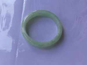 本翡翠バングル