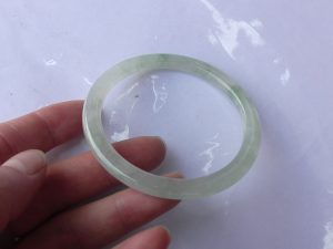 氷翡翠プリンセスバングル