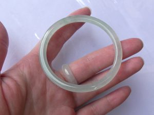 氷翡翠プリンセスバングル