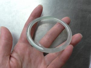 氷翡翠プリンセスバングル