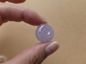 ラベンダー氷翡翠カービング