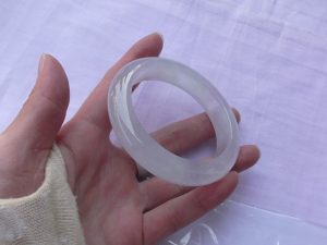 ラベンダー氷翡翠バングル