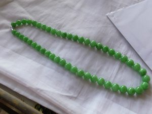 本翡翠ビーズネックレス