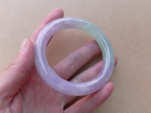 ラベンダー翡翠プリンセスバングル