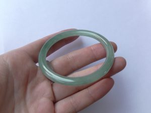 氷翡翠プリンセスバングル