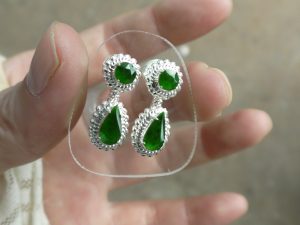 ろうかん翡翠ペアルース