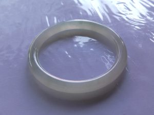 アイスプリンセス翡翠バングル