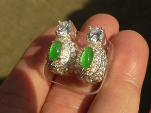 蛍光翡翠ペアルース