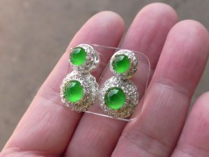 高級蛍光翡翠セットルース