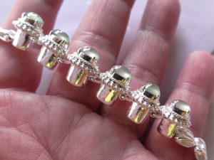 氷翡翠ルースブレスレット