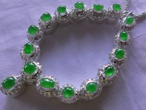 ろうかん翡翠ネックレス