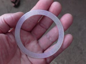 氷翡翠バングル