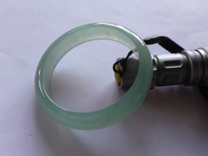 高級氷翡翠バングル