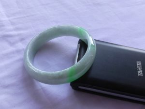 本翡翠バングル