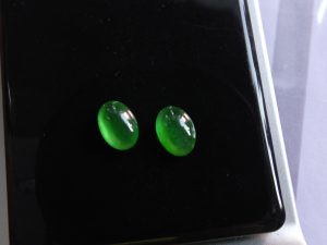 ろうかん翡翠ペアルース