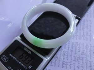 本翡翠バングル