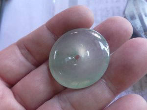 氷翡翠カービング