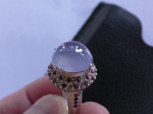 高級ラベンダー氷翡翠ルース