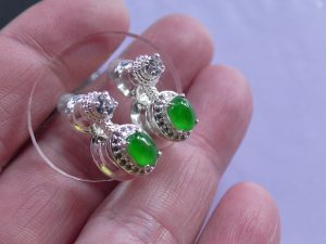 ろうかん翡翠ペアルース