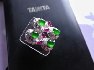 ろうかん翡翠セットルース