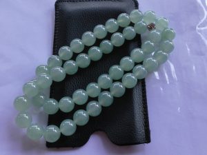 高級氷翡翠ビーズネックレス