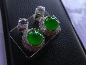 高級ろうかん翡翠ペアルース