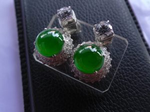 高級ろうかん翡翠ペアルース