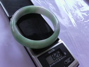 本翡翠バングル