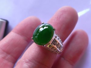 ろうかん翡翠リング