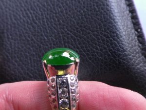 ろうかん翡翠リング